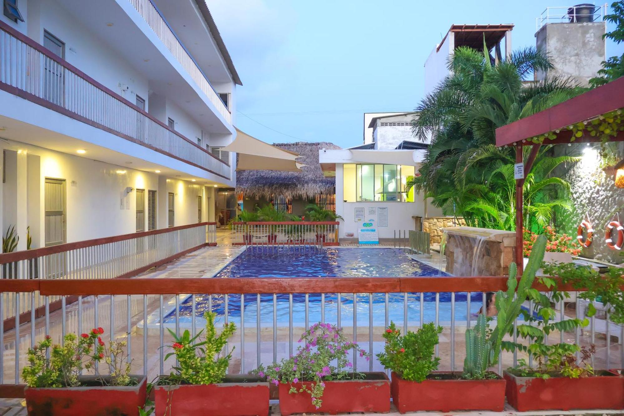 Aparthotel Awa De Mar